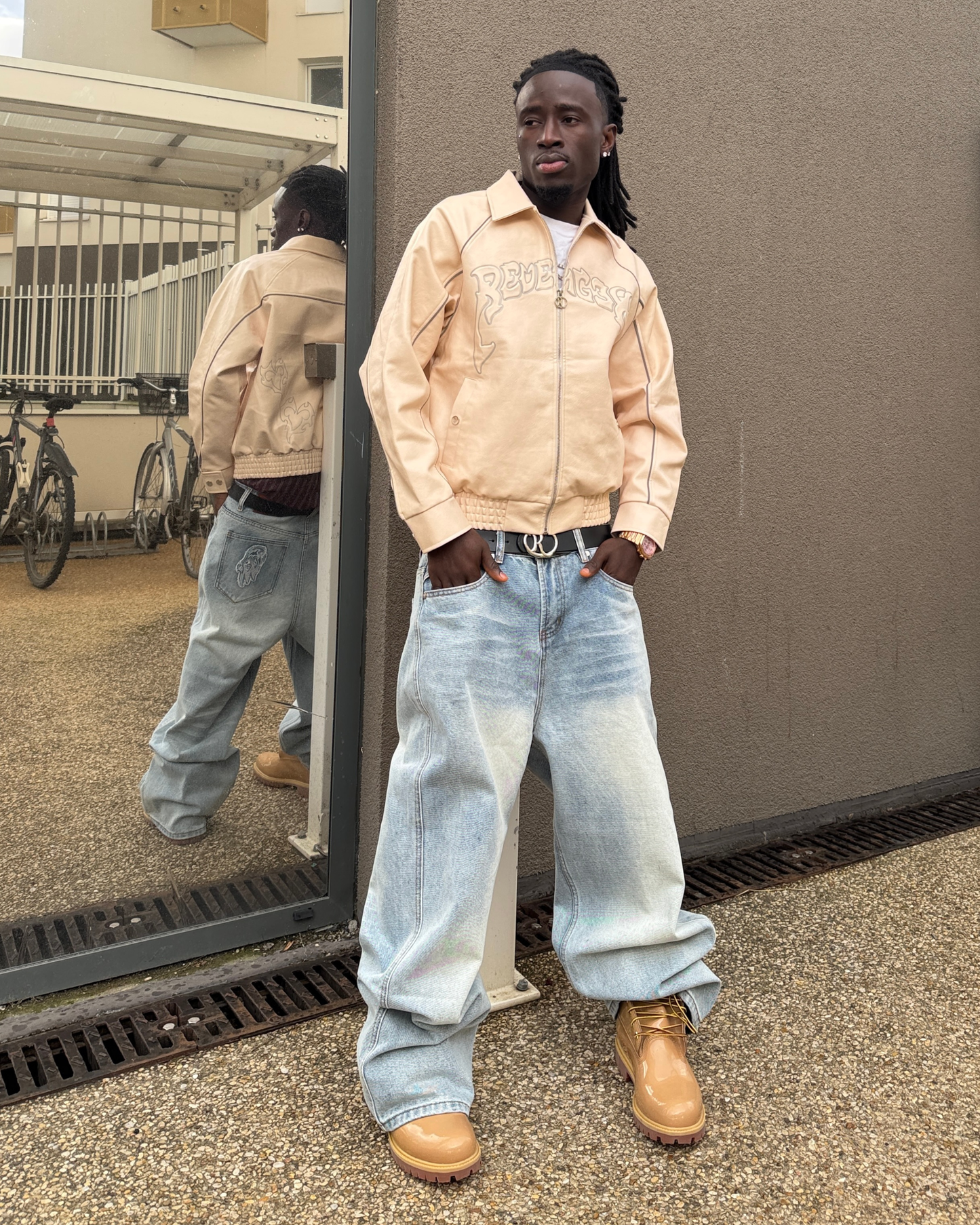OUTFIT LEDERJACKE + BAGGY JEANS