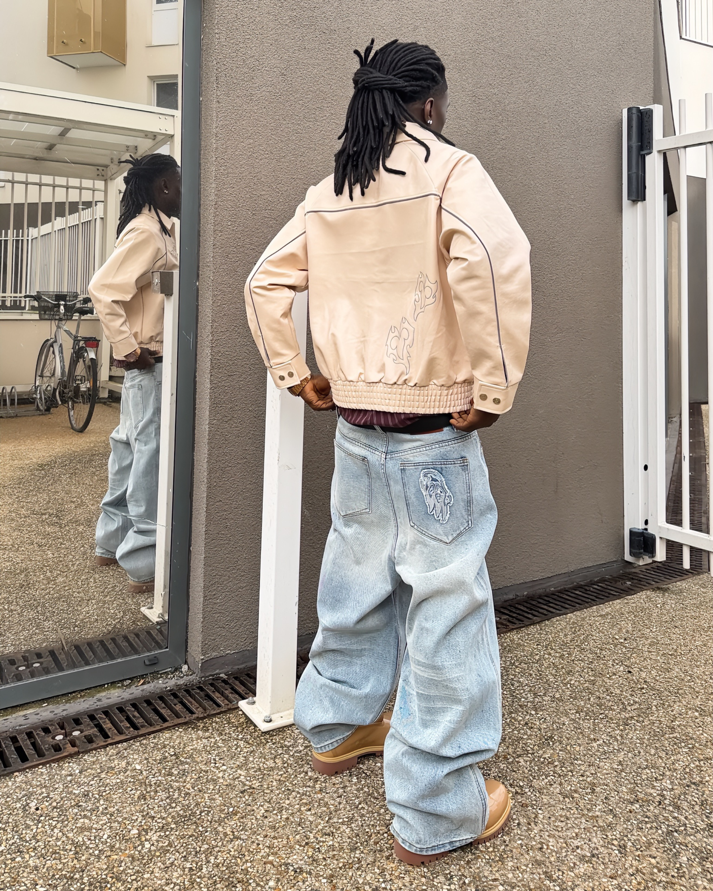 OUTFIT LEDERJACKE + BAGGY JEANS