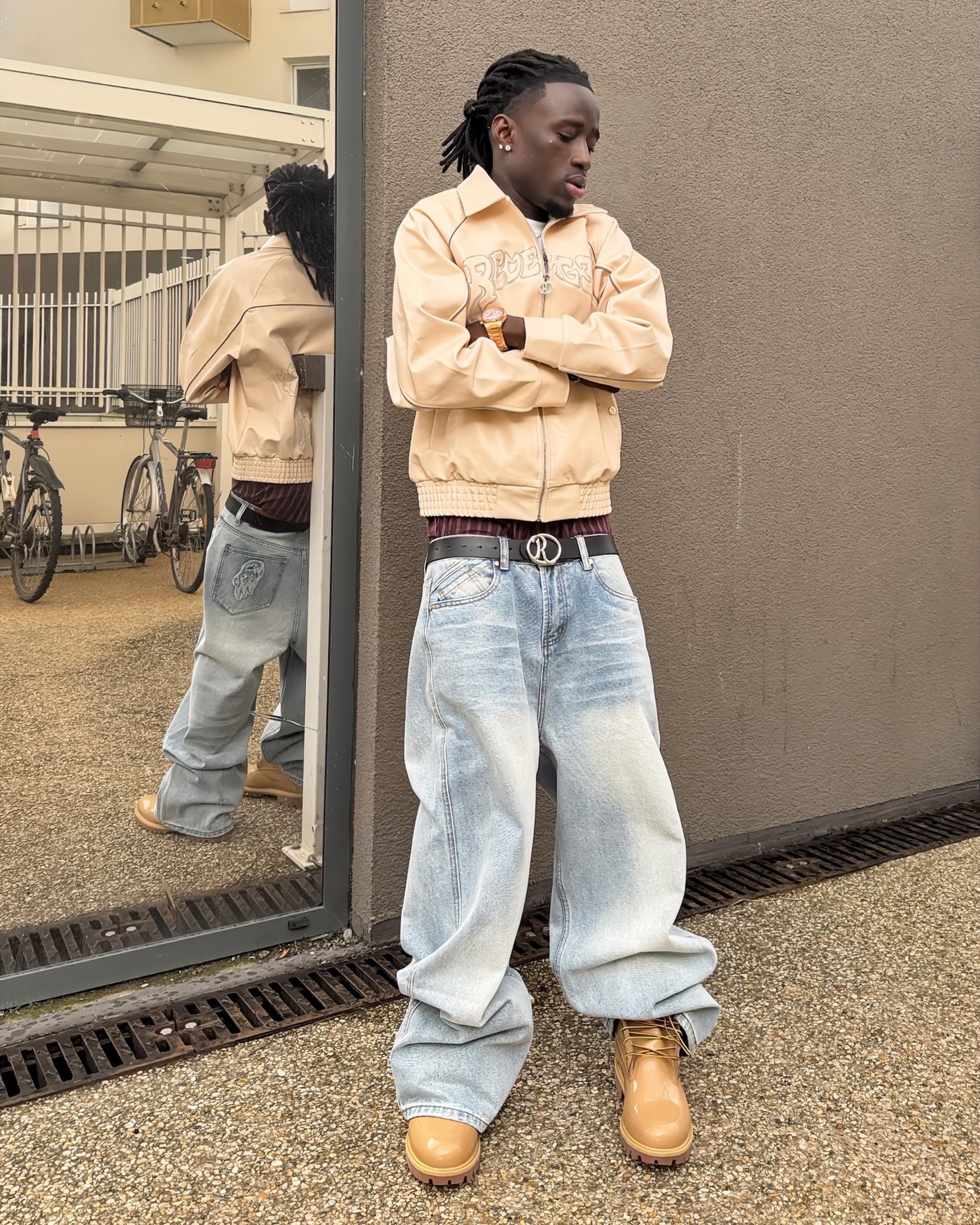 OUTFIT LEDERJACKE + BAGGY JEANS