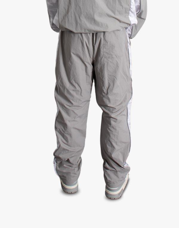PANTALONES DE NYLON [GRIS]