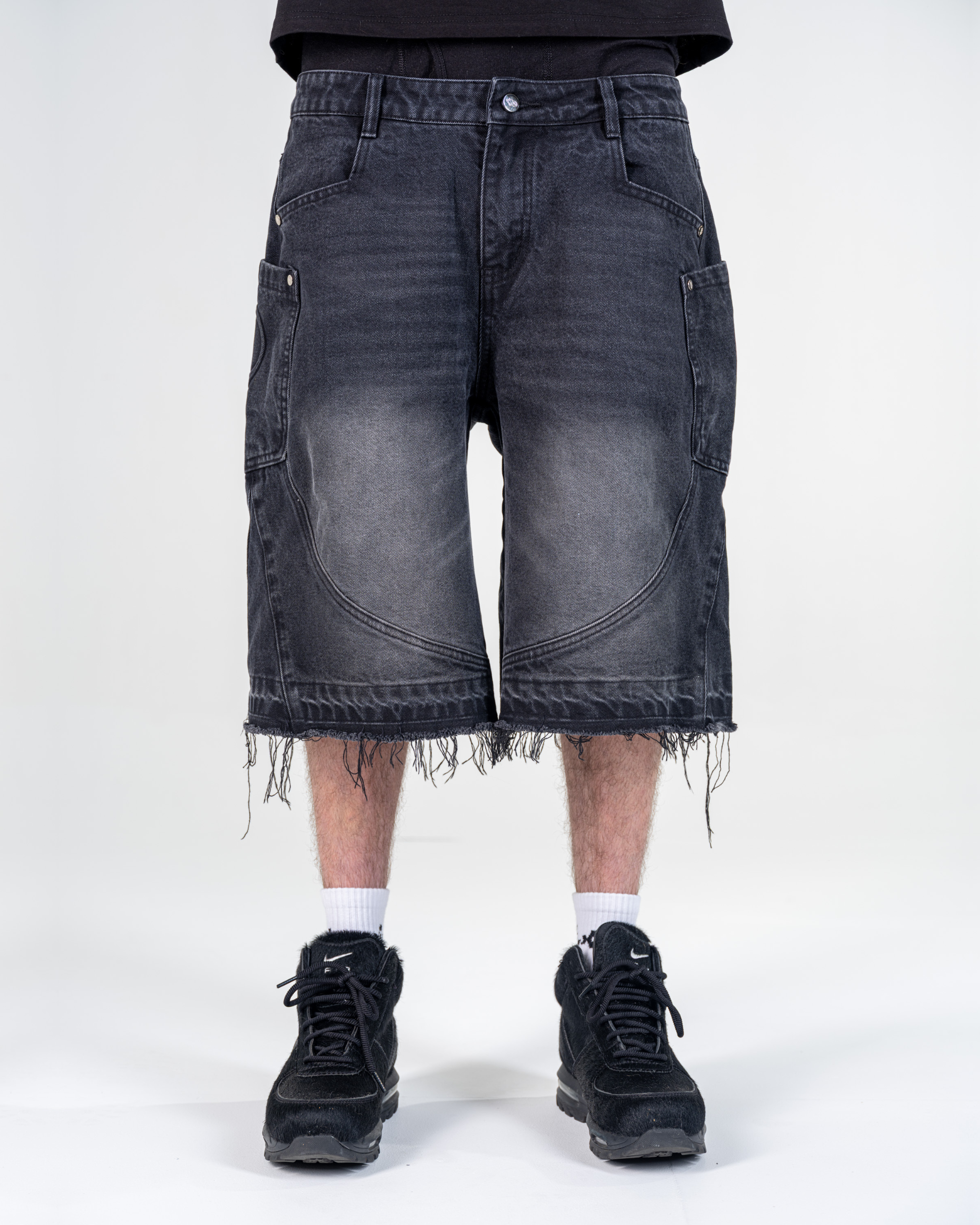 RIPPED BAGGY JORTS [NEGRO]
