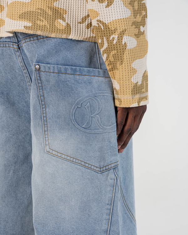 RIPPED BAGGY JORTS [BLAU]