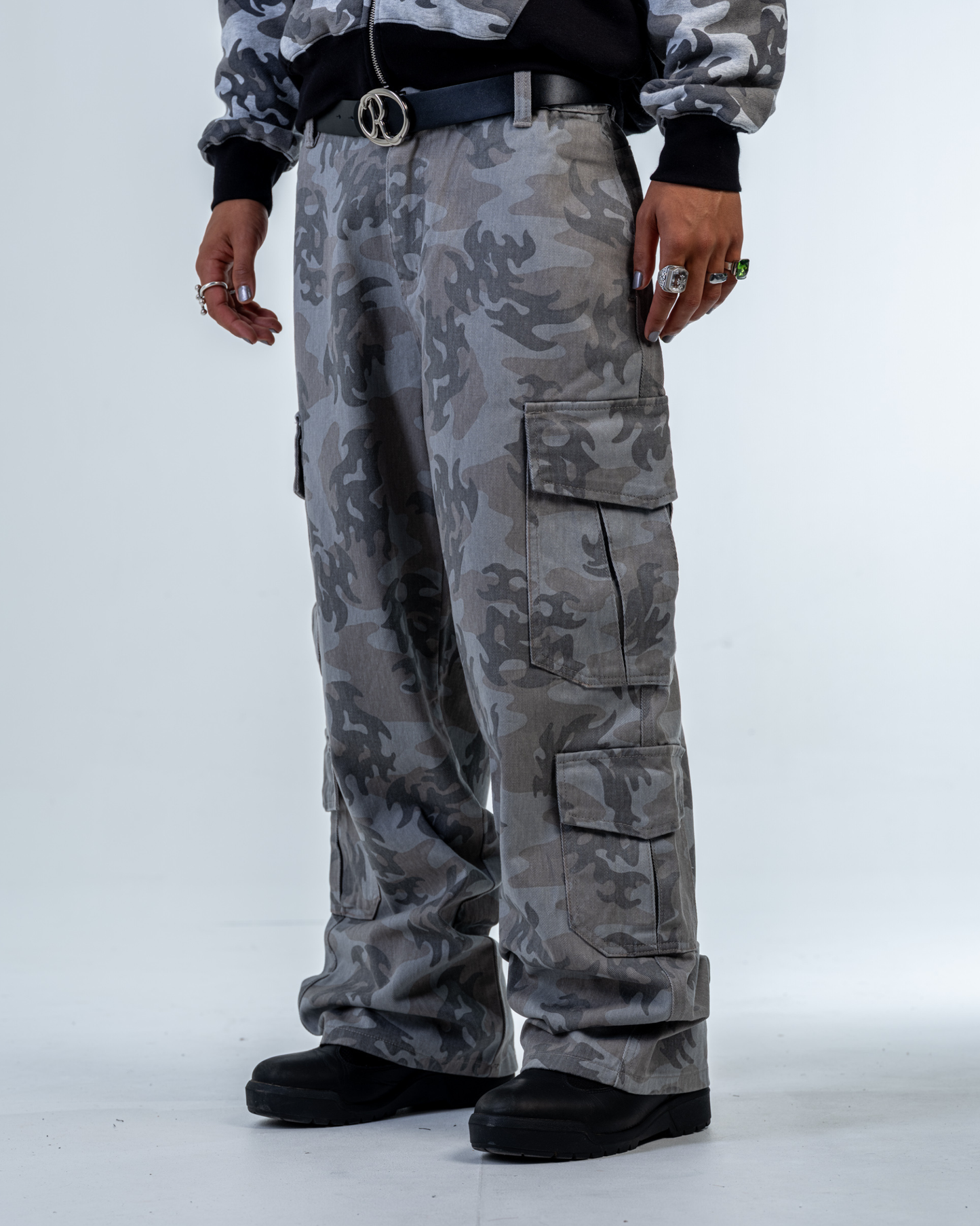 PANTALON CARGO CAMO [NOIR]
