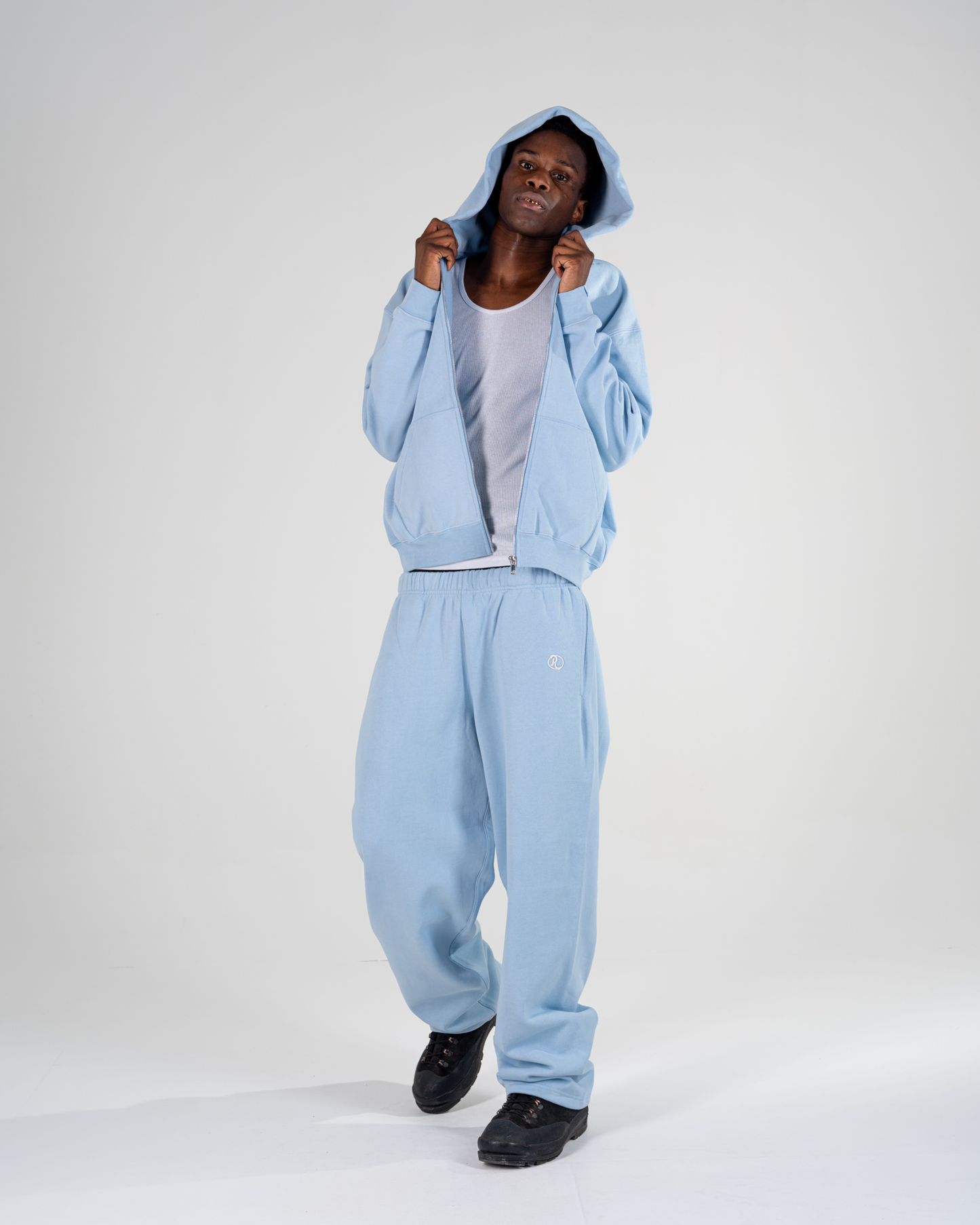 PANTALON JOGGER BAGGY [BABY BLUE]