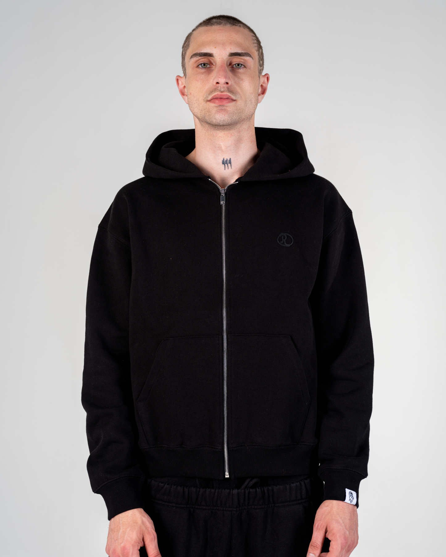 ZIP UP HOODIE [BLACK]