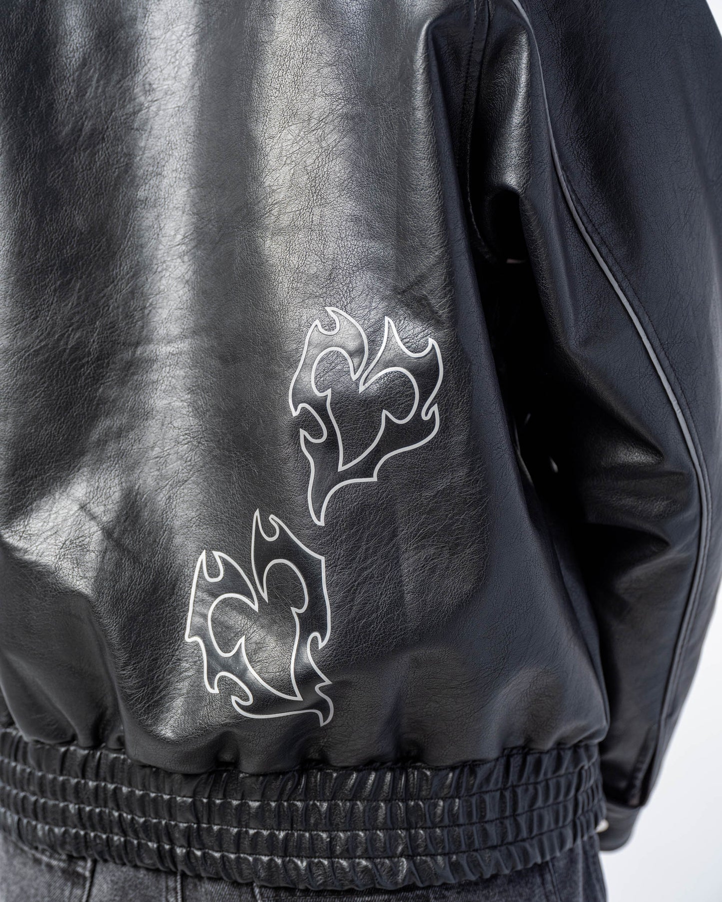 KUNSTLEDERJACKE [SCHWARZ]